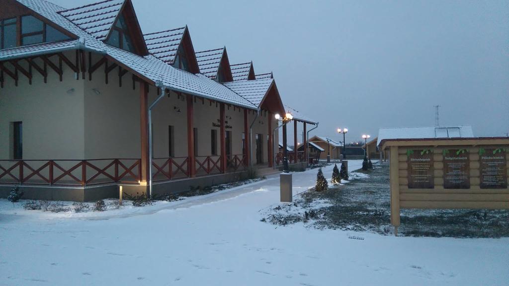 Tuzseri Palinka Tanya Exterior foto